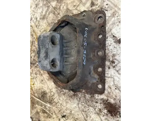 Volvo VED12 Engine Mounts