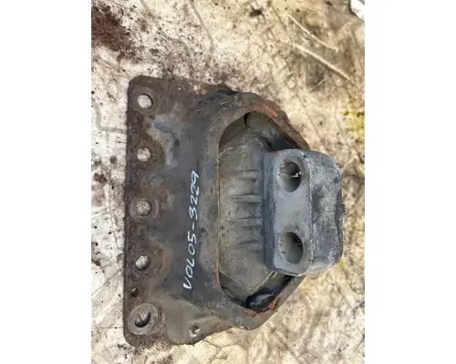 Volvo VED12 Engine Mounts