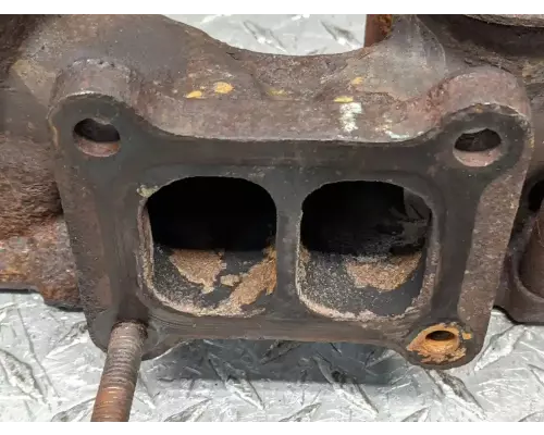 Volvo VED12 Exhaust Manifold