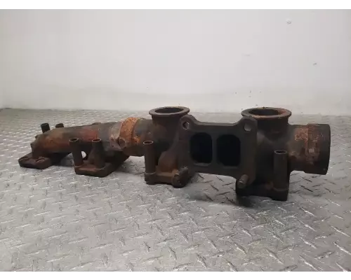 Volvo VED12 Exhaust Manifold