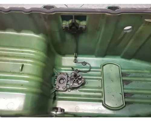 Volvo VED12 Oil Pan