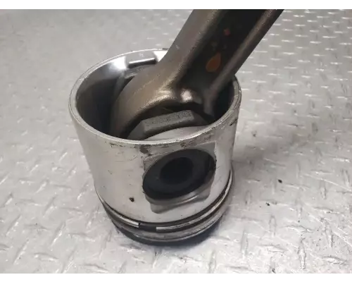 Volvo VED12 Piston