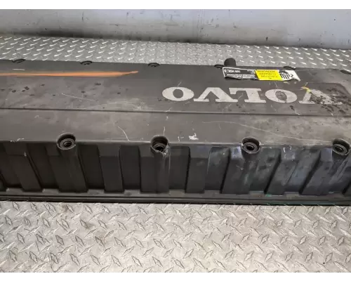 Volvo VED12 Valve Cover