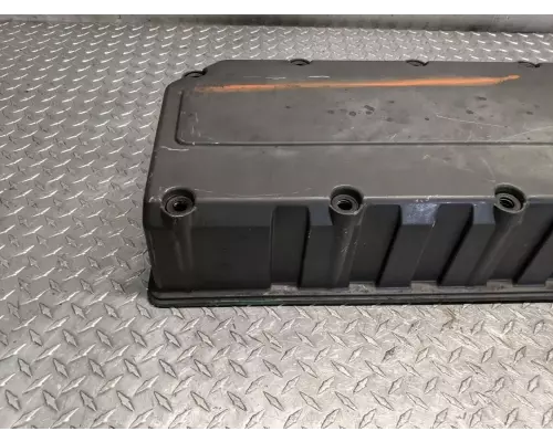 Volvo VED12 Valve Cover