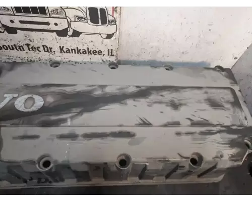 Volvo VED12 Valve Cover