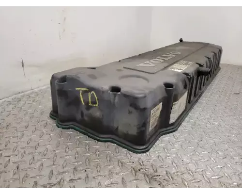 Volvo VED12 Valve Cover