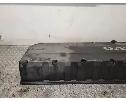 Volvo VED12 Valve Cover