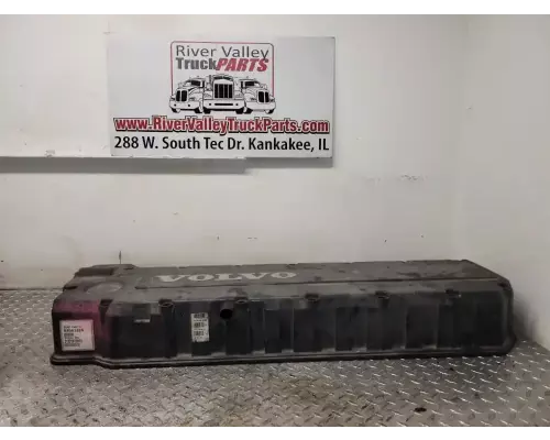 Volvo VED12 Valve Cover