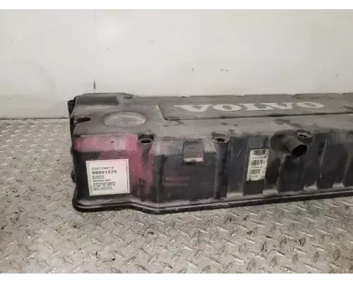 Volvo VED12 Valve Cover