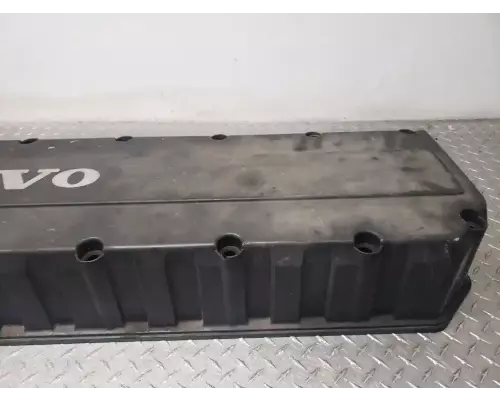 Volvo VED12 Valve Cover