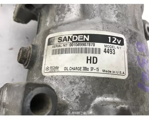 Volvo VHD Air Conditioner Compressor