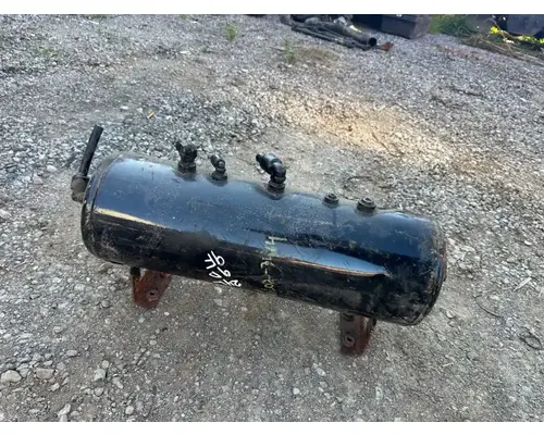 Volvo VHD Air Tank