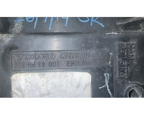 Volvo VHD Headlamp Assembly