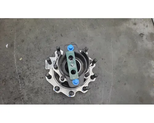 Volvo VHD Hub