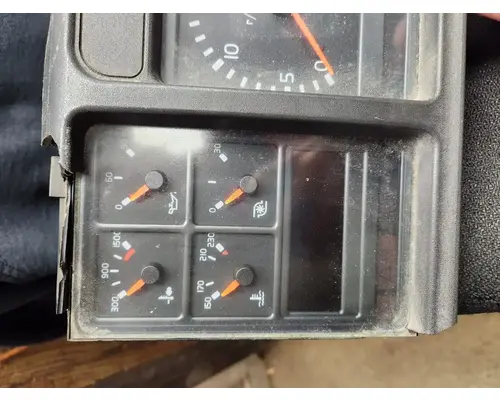 Volvo VHD Instrument Cluster