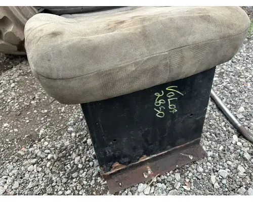 Volvo VHD Seat, Front