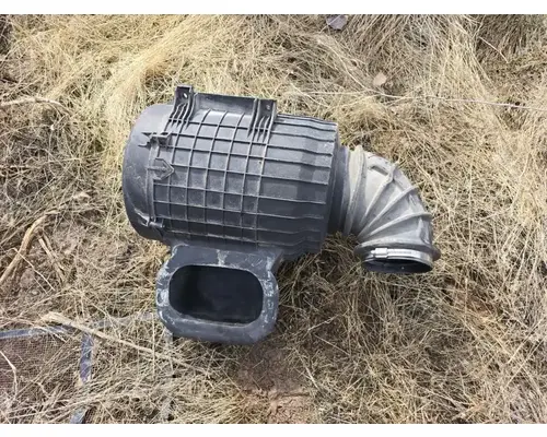 Volvo VNL 780 Air Cleaner