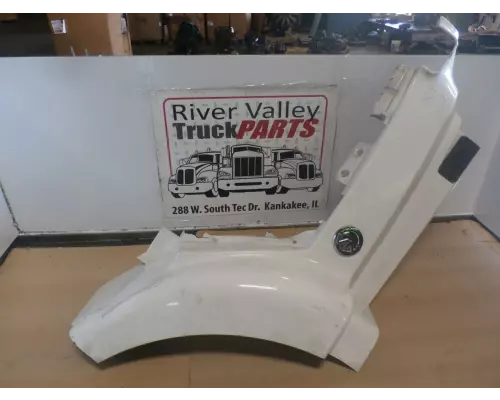 Volvo VNL630 Side Fairing