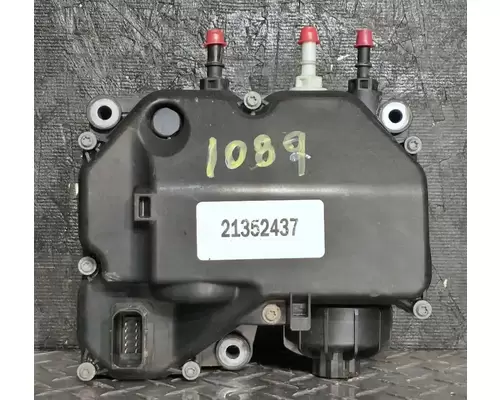 Volvo VNL670 DEF Pump