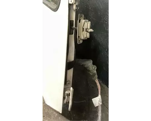 Volvo VNL670 Door Assembly, Front