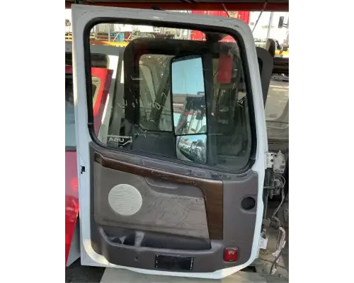 Volvo VNL670 Door Assembly, Front