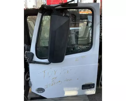 Volvo VNL670 Door Assembly, Front