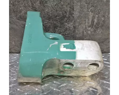 Volvo VNL780 Engine Mounts