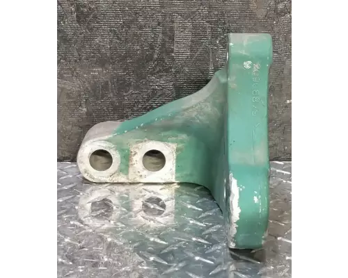 Volvo VNL780 Engine Mounts