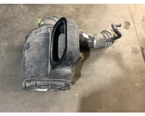 Volvo VNL Air Cleaner
