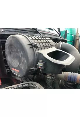 Volvo VNL Air Cleaner