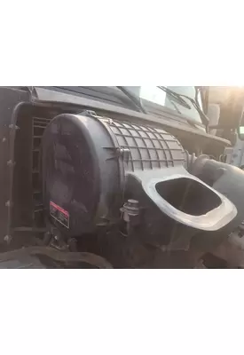 Volvo VNL Air Cleaner