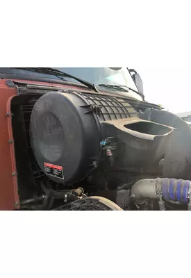 Volvo VNL Air Cleaner