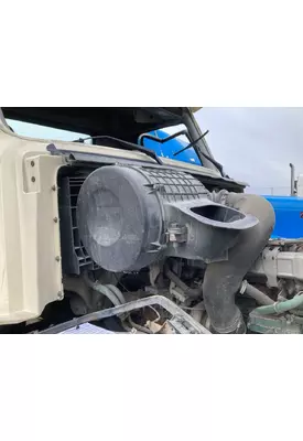 Volvo VNL Air Cleaner