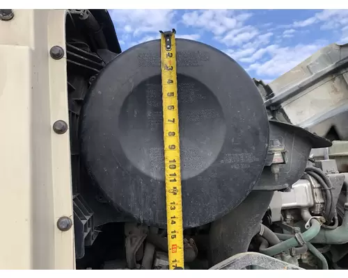 Volvo VNL Air Cleaner