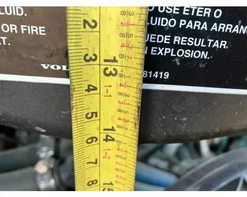 Volvo VNL Air Cleaner