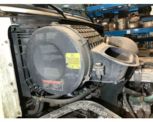 Volvo VNL Air Cleaner