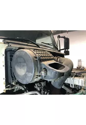 Volvo VNL Air Cleaner