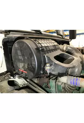 Volvo VNL Air Cleaner