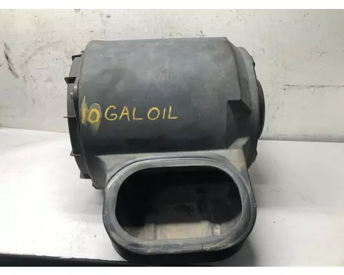 Volvo VNL Air Cleaner