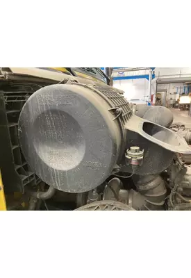 Volvo VNL Air Cleaner