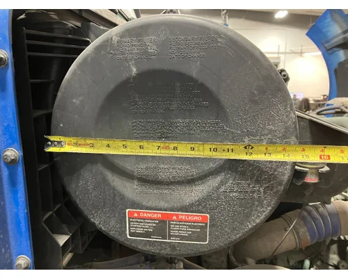 Volvo VNL Air Cleaner