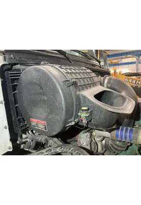 Volvo VNL Air Cleaner