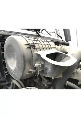Volvo VNL Air Cleaner