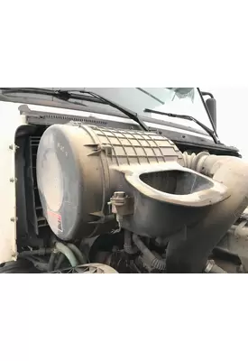 Volvo VNL Air Cleaner