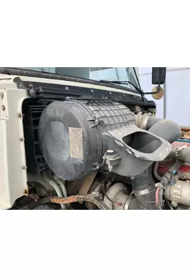 Volvo VNL Air Cleaner