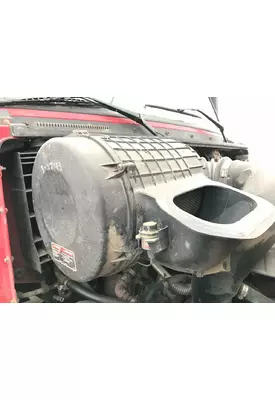 Volvo VNL Air Cleaner