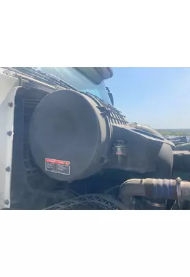 Volvo VNL Air Cleaner