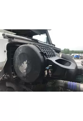 Volvo VNL Air Cleaner