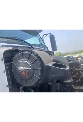 Volvo VNL Air Cleaner