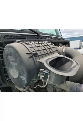 Volvo VNL Air Cleaner